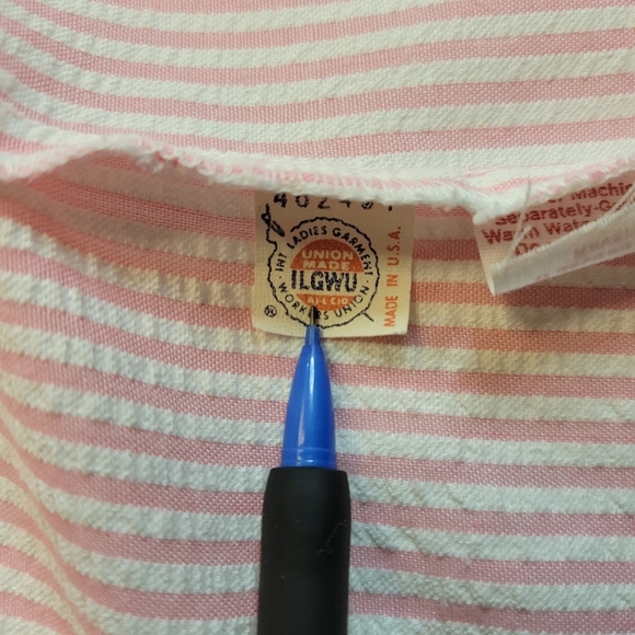 Pink Ruffled Women's Robe Vintage - Picture 10 of 12